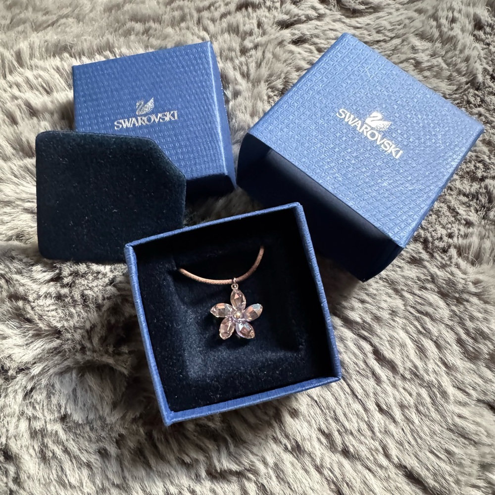 Swarovski Vintage Crystal Flower Pendant Necklace